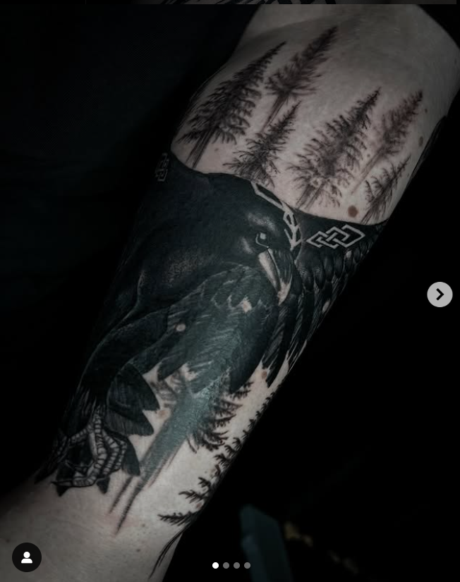 rune, bindrune, tatouage nordique, viking, corbeau, forêt