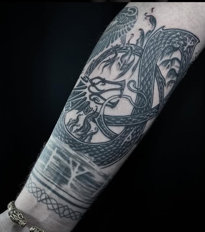 rune, bindrune, tatouage nordique, viking, dragon, entrelac, jörmungand